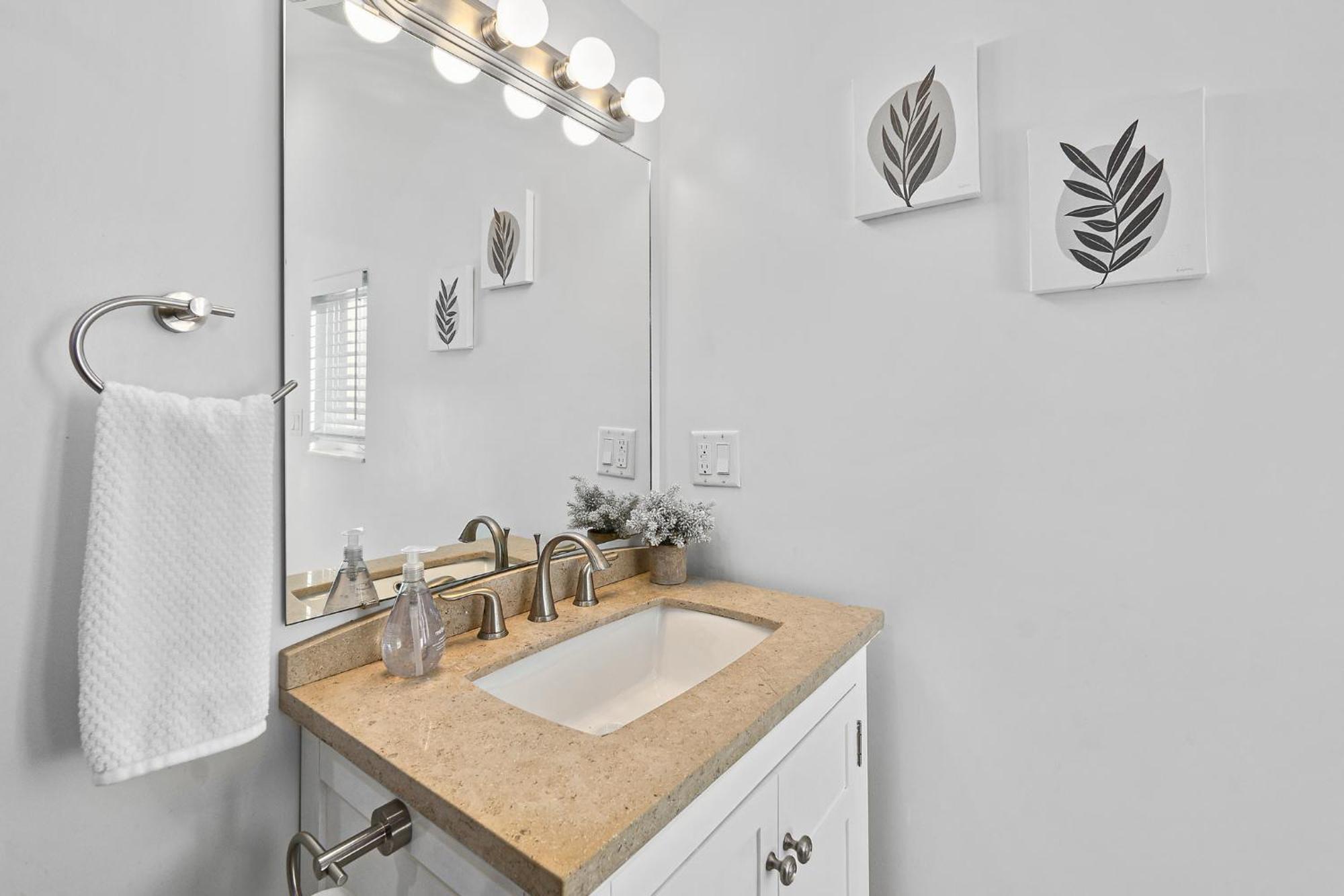 Old Mission Guest Suite - Charming Apartment, 15 Min Walk To Downtown! Сент Августин Екстериор снимка